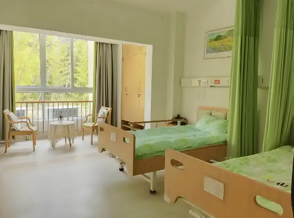 深圳市招调入户条件_这版超人如何应对特朗普的时代 这版超人能疮功防褥